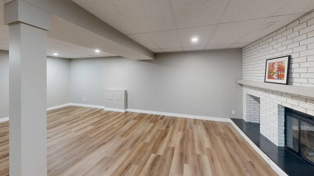 11 Crescent Heights Fort Mcmurray AB T9H1L6