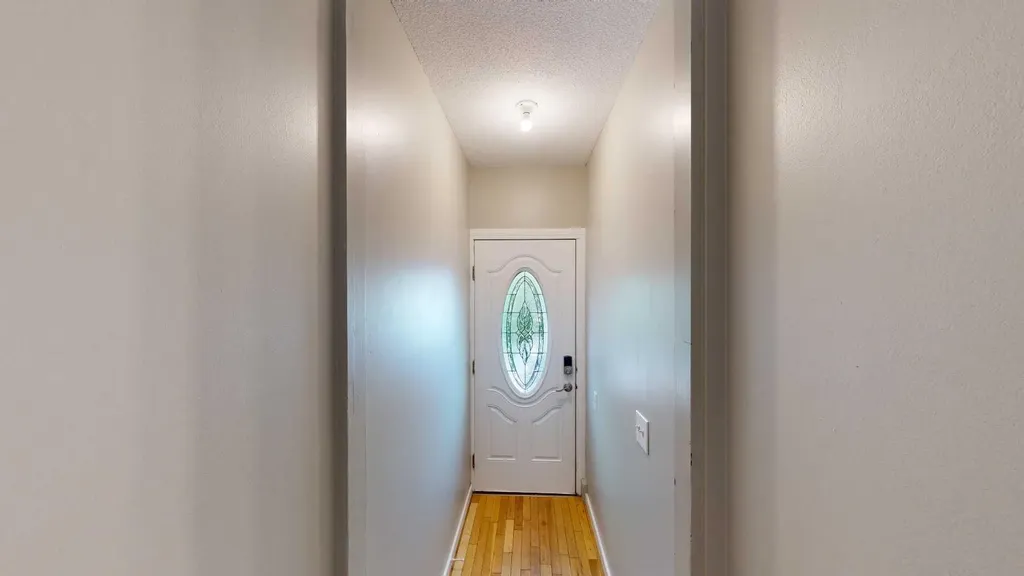 11 Crescent Heights Fort Mcmurray AB T9H1L6