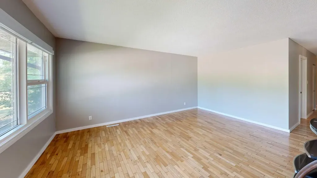 11 Crescent Heights Fort Mcmurray AB T9H1L6