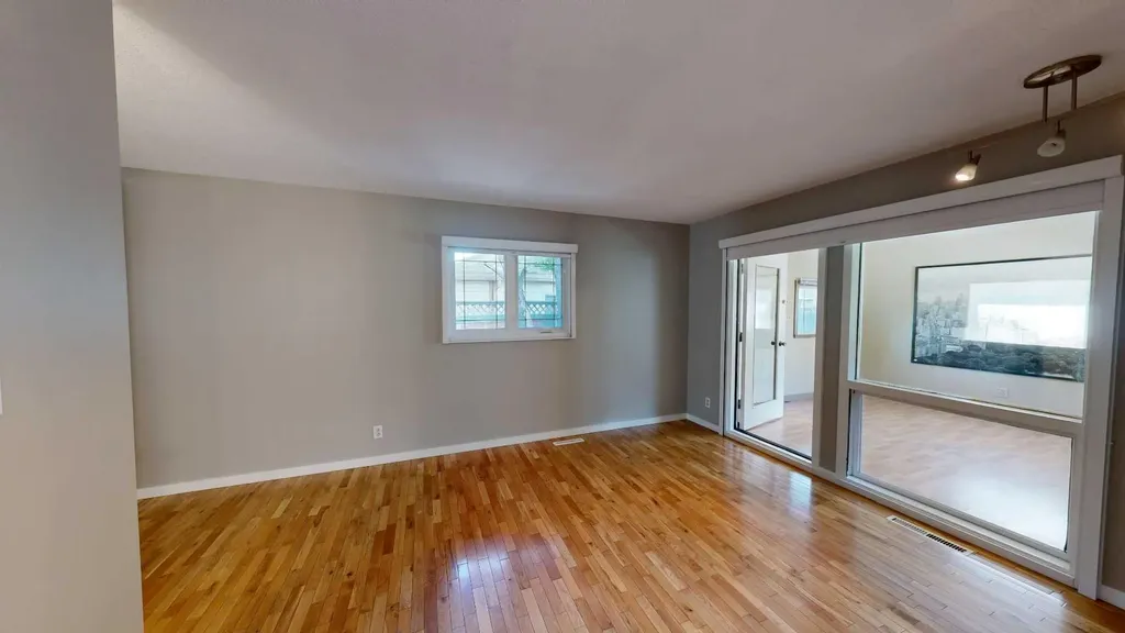 11 Crescent Heights Fort Mcmurray AB T9H1L6