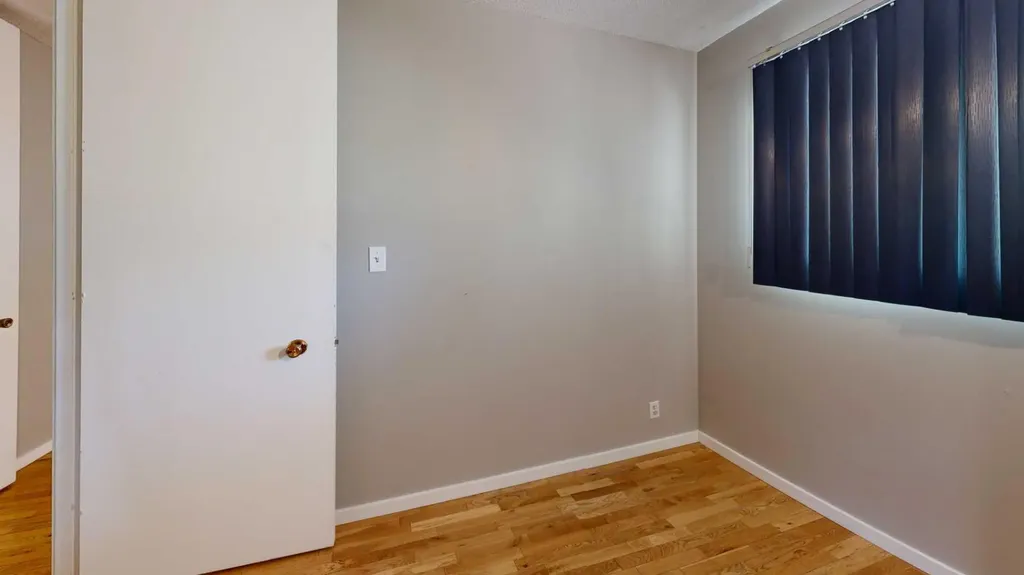 11 Crescent Heights Fort Mcmurray AB T9H1L6