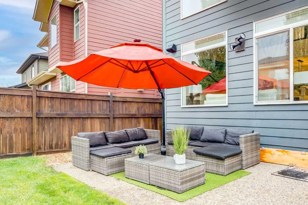 104 Auburn Shores Way SE Calgary AB T3M1T5