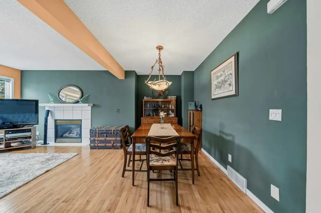 68 Patina Point SW Calgary AB T3H 3J7