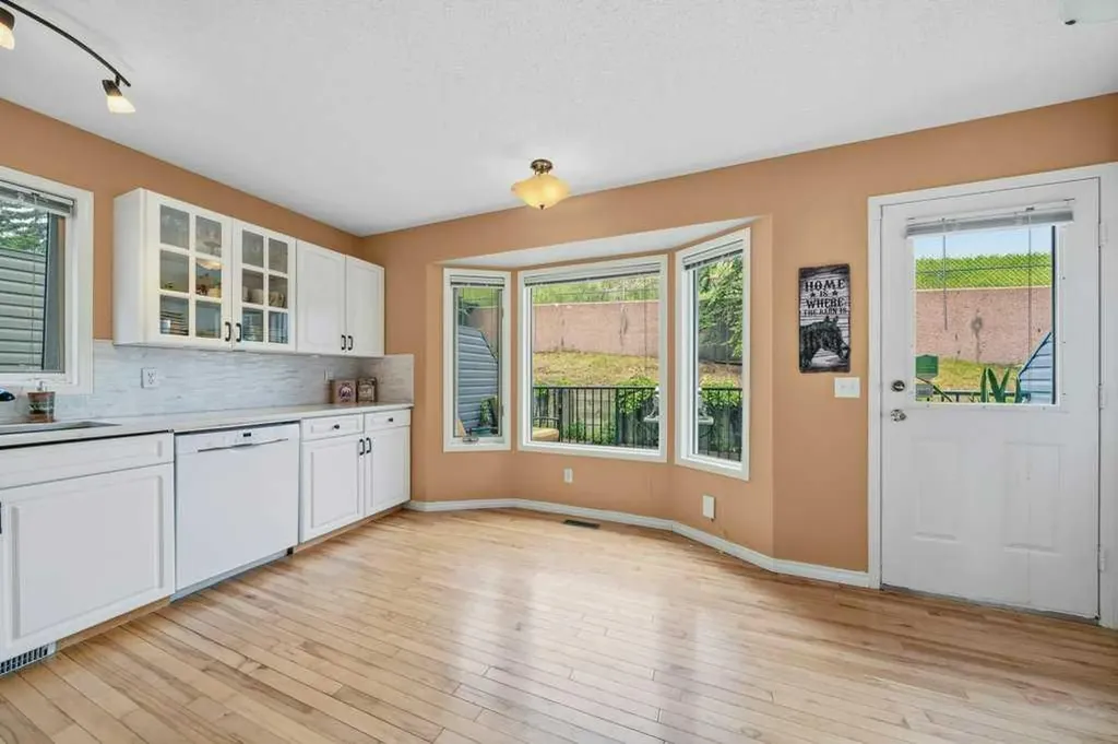 68 Patina Point SW Calgary AB T3H 3J7