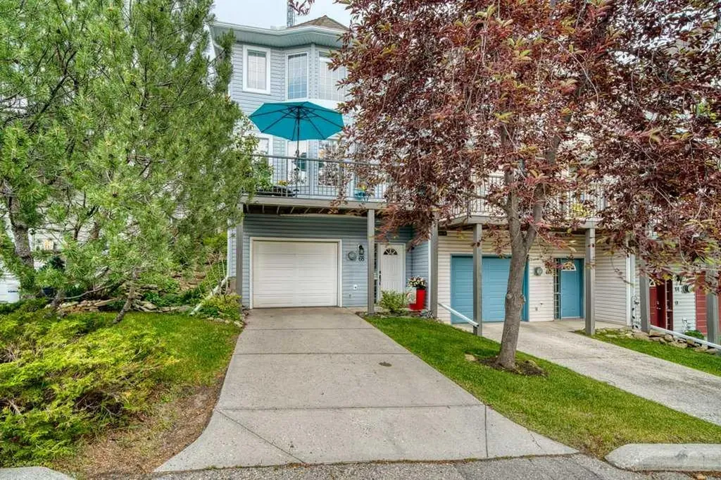 68 Patina Point SW Calgary AB T3H 3J7