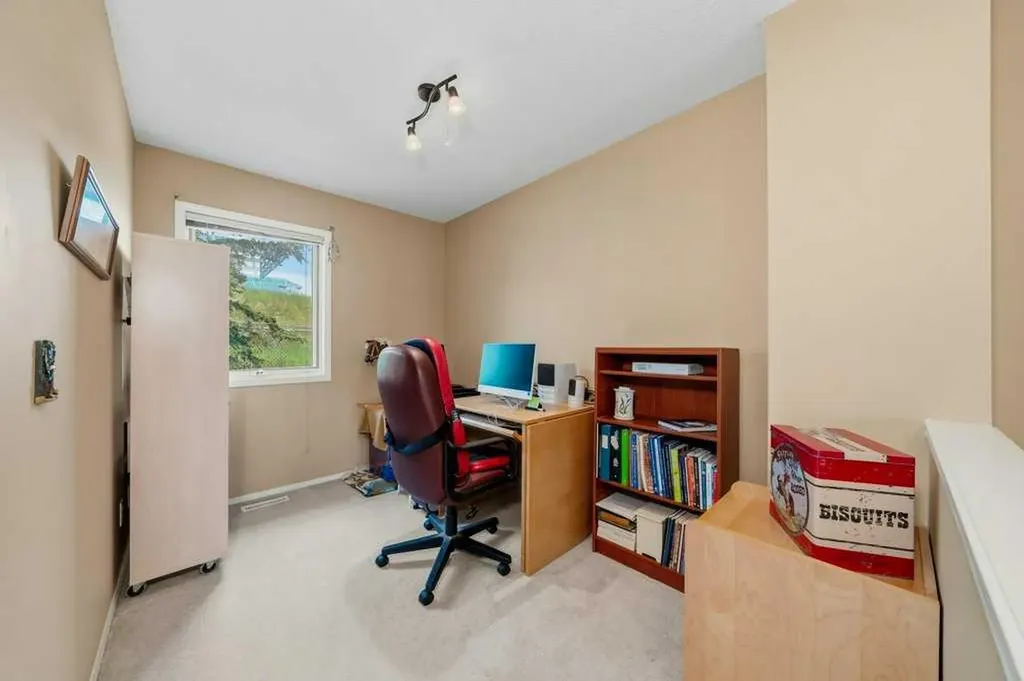 68 Patina Point SW Calgary AB T3H 3J7