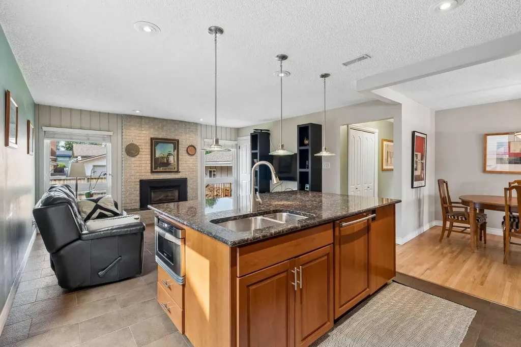 856 Lake Twintree Crescent SE Calgary AB T2J 2W3