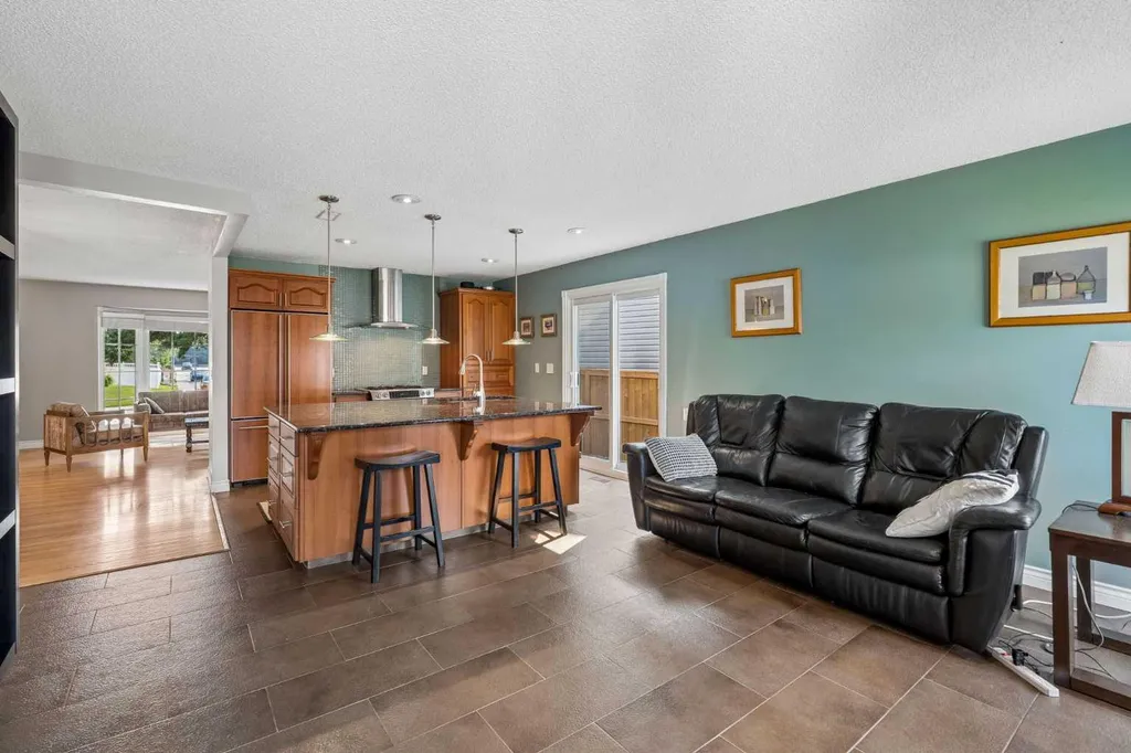 856 Lake Twintree Crescent SE Calgary AB T2J 2W3