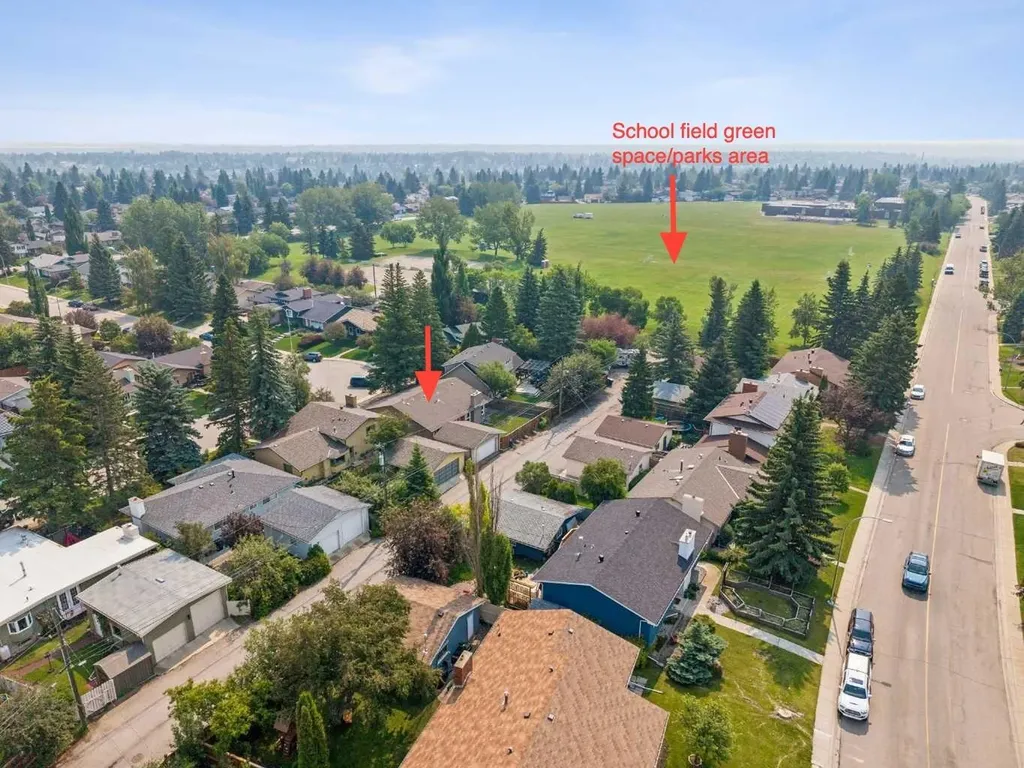 856 Lake Twintree Crescent SE Calgary AB T2J 2W3