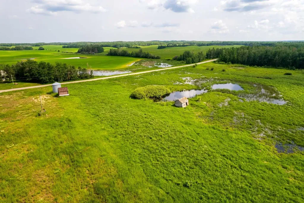 Range Road 205 Rural Strathcona County AB T8L 3Z1