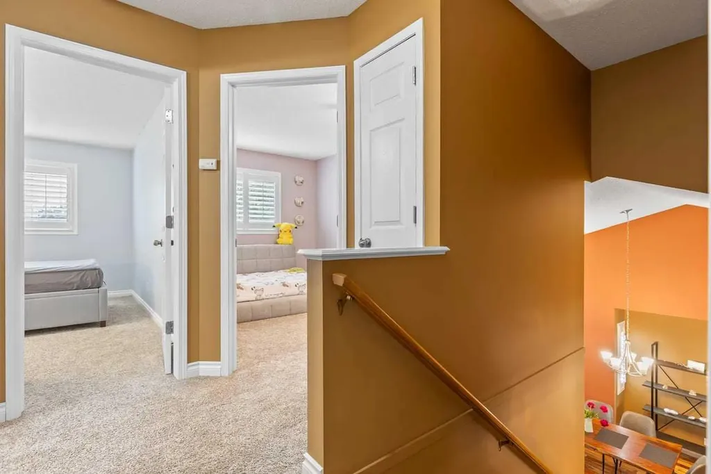 152 Douglas Glen Mews SE Calgary AB T2Z 2M9