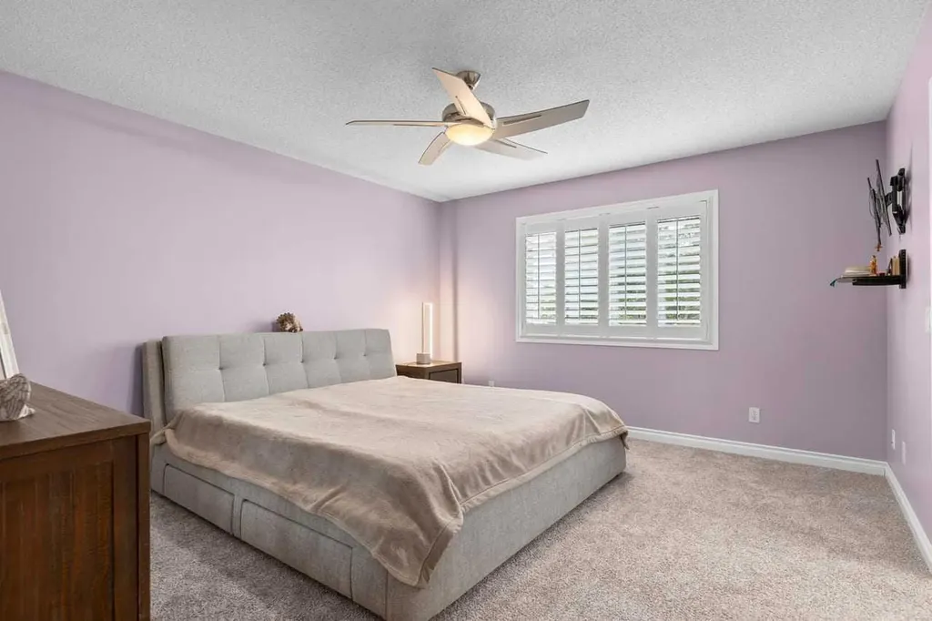 152 Douglas Glen Mews SE Calgary AB T2Z 2M9