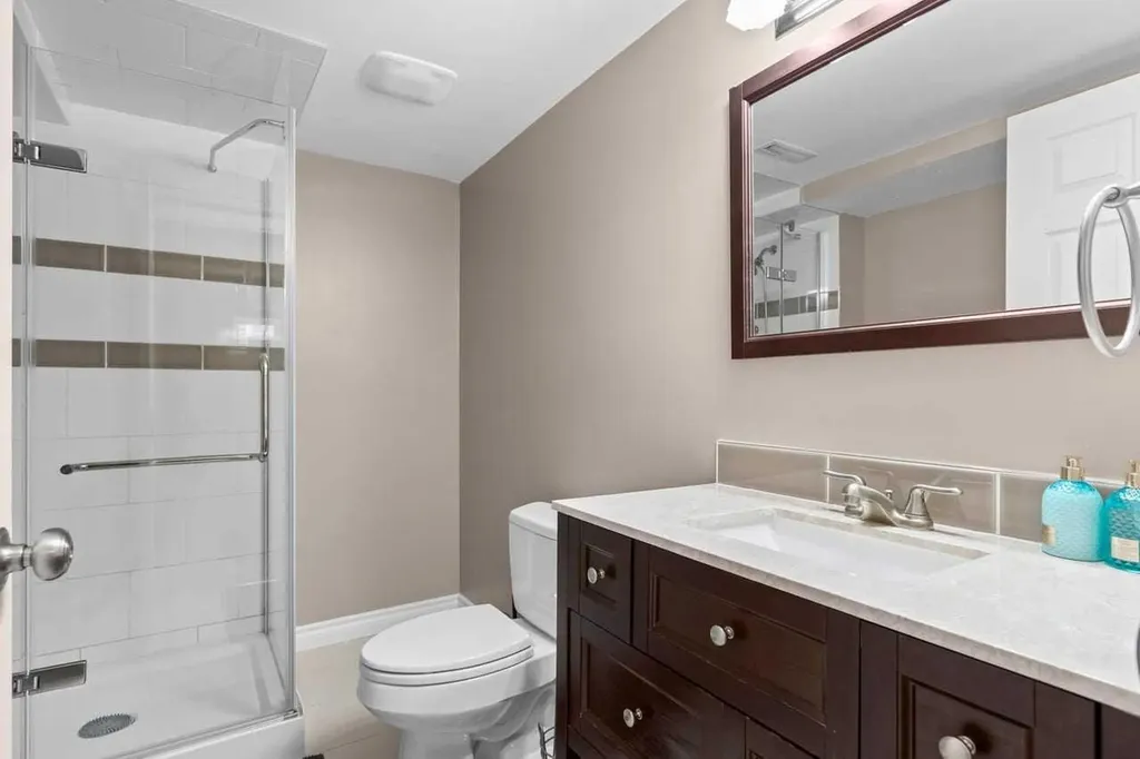 152 Douglas Glen Mews SE Calgary AB T2Z 2M9