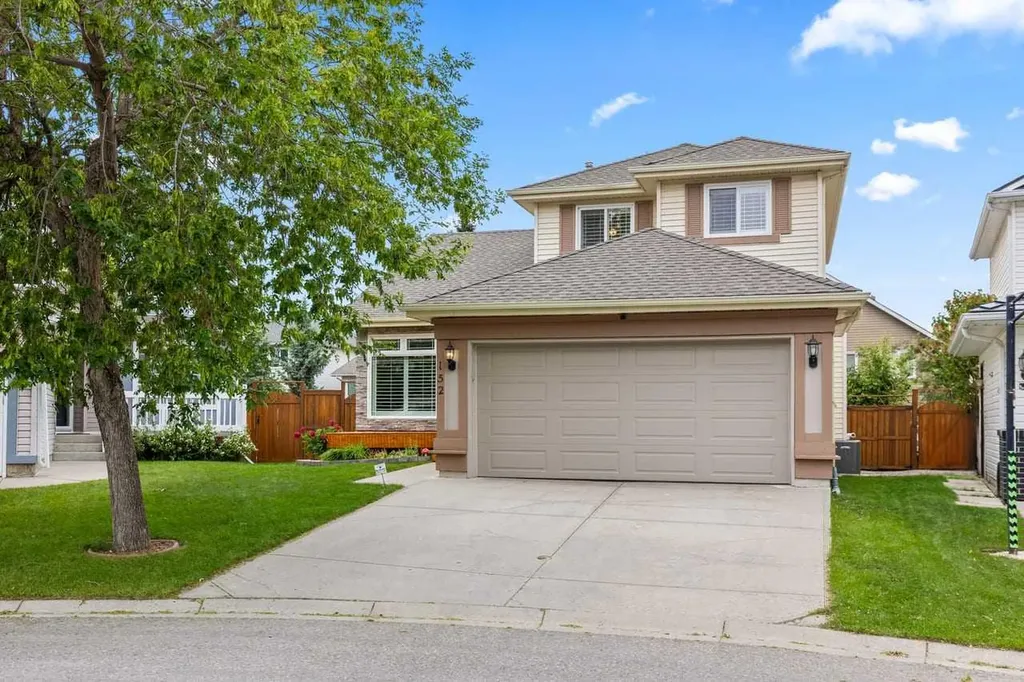 152 Douglas Glen Mews SE Calgary AB T2Z 2M9