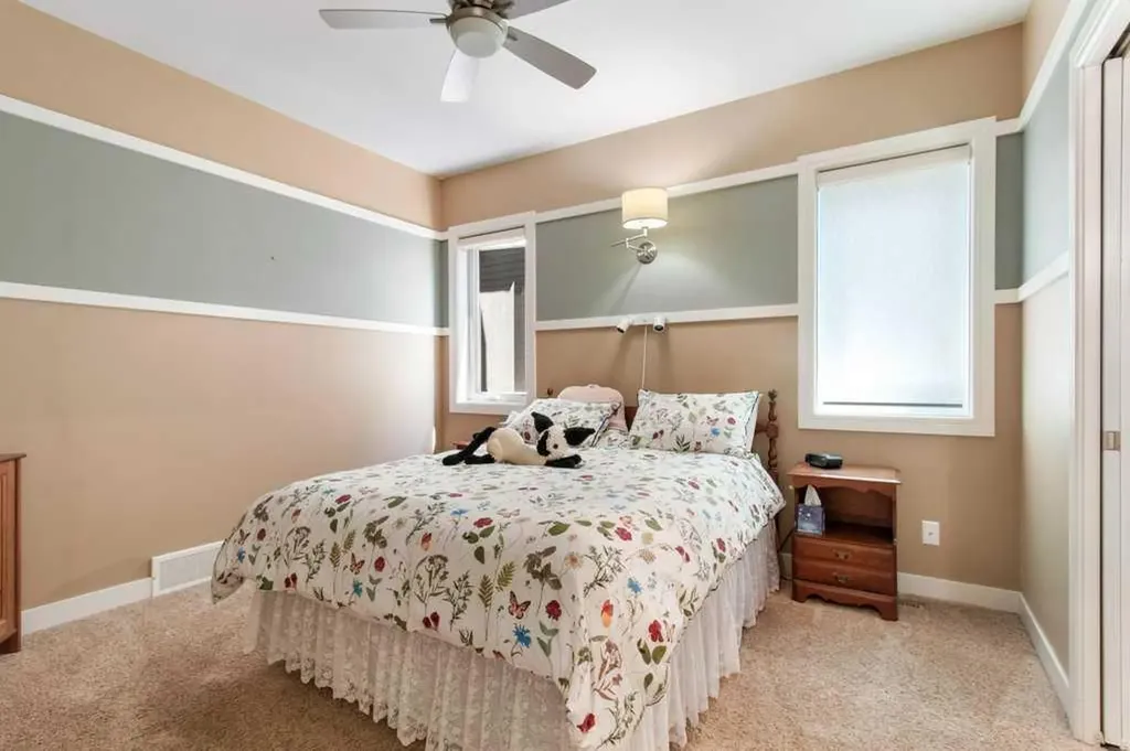 12 Beardsley Crescent Lacombe AB T4L 0G4