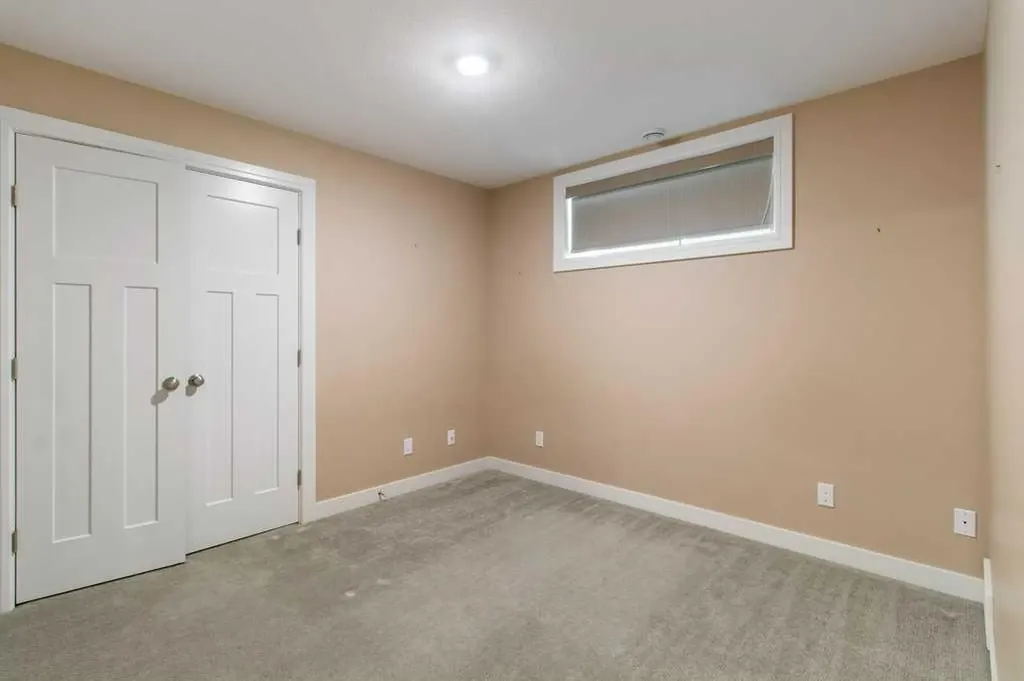 12 Beardsley Crescent Lacombe AB T4L 0G4