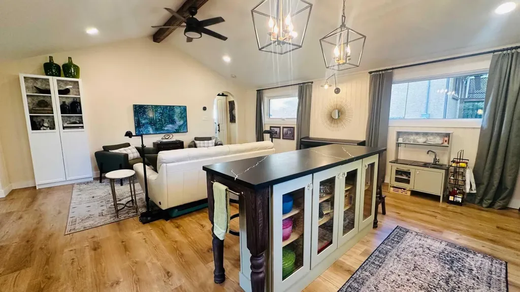 104 24 Street NW Street Drumheller AB T0J0Y1