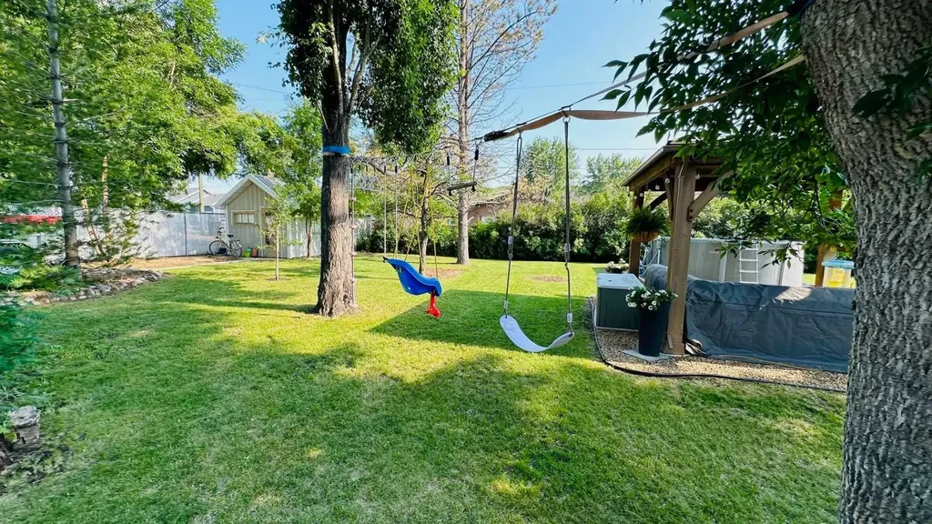 104 24 Street NW Street Drumheller AB T0J0Y1