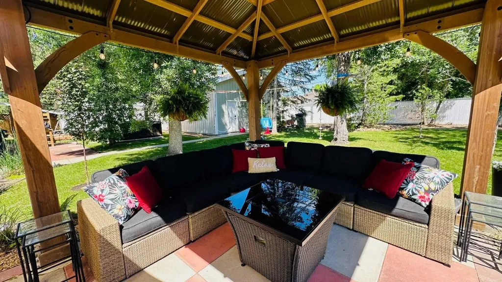 104 24 Street NW Street Drumheller AB T0J0Y1