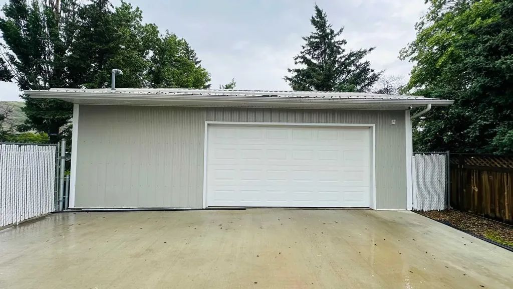 104 24 Street NW Street Drumheller AB T0J0Y1