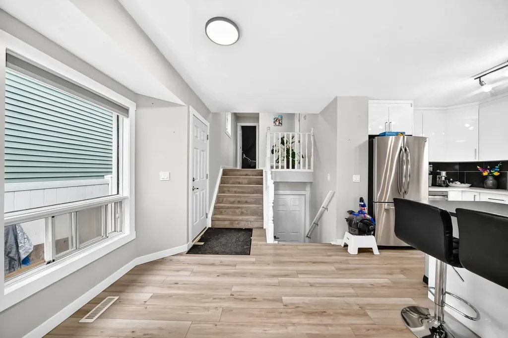 46 Dovercliffe Way SE Calgary AB T2B 2C6