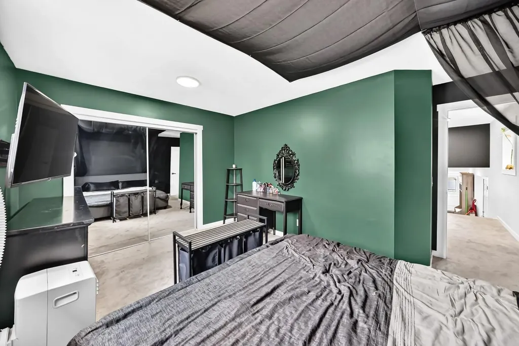 46 Dovercliffe Way SE Calgary AB T2B 2C6