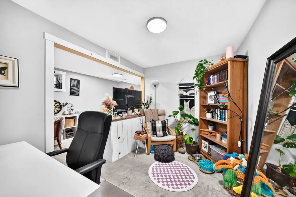 46 Dovercliffe Way SE Calgary AB T2B 2C6