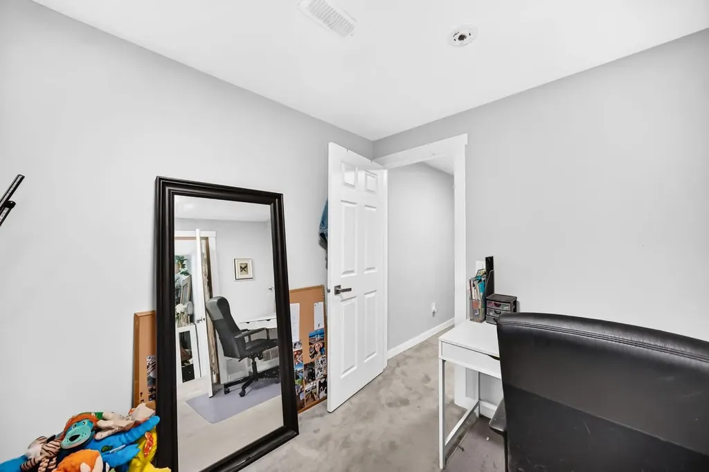 46 Dovercliffe Way SE Calgary AB T2B 2C6