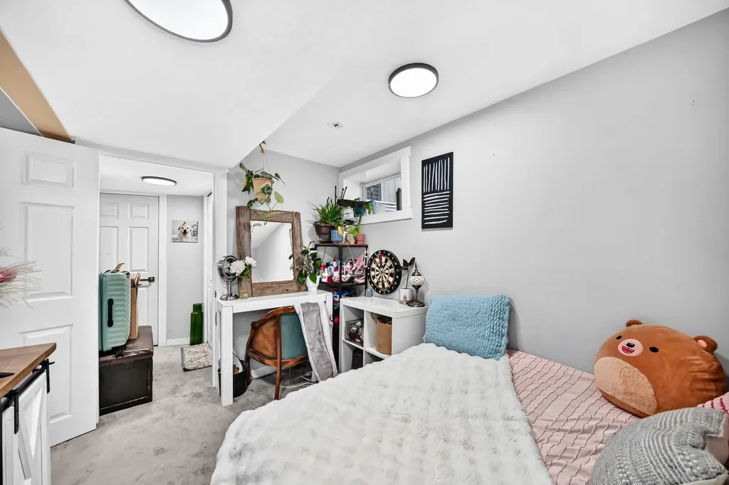 46 Dovercliffe Way SE Calgary AB T2B 2C6