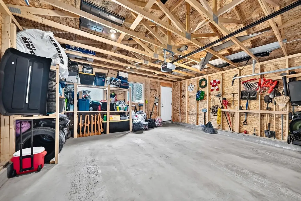 46 Dovercliffe Way SE Calgary AB T2B 2C6