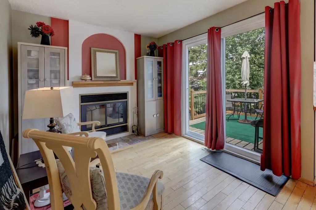128 Pineland Place NE Calgary AB T1Y3K2