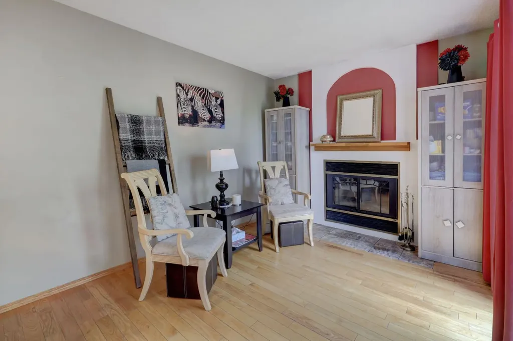 128 Pineland Place NE Calgary AB T1Y3K2