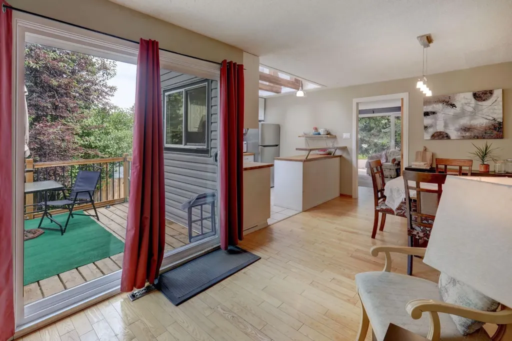 128 Pineland Place NE Calgary AB T1Y3K2