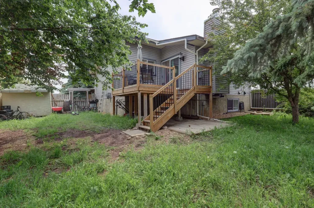 128 Pineland Place NE Calgary AB T1Y3K2