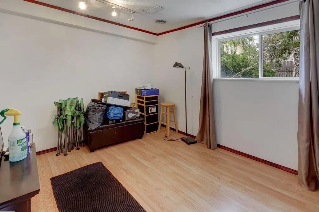 128 Pineland Place NE Calgary AB T1Y3K2