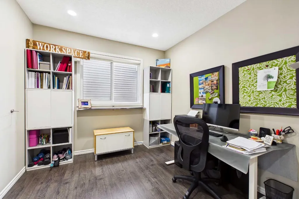 83 Redstone Gardens NE Calgary AB T3N 0J8