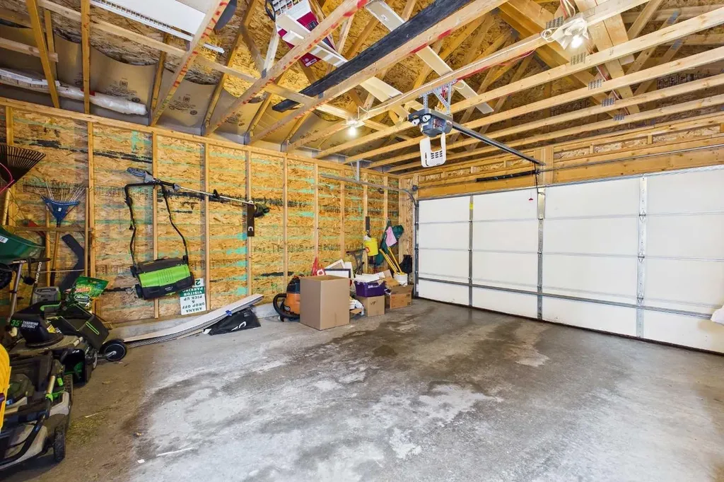 83 Redstone Gardens NE Calgary AB T3N 0J8