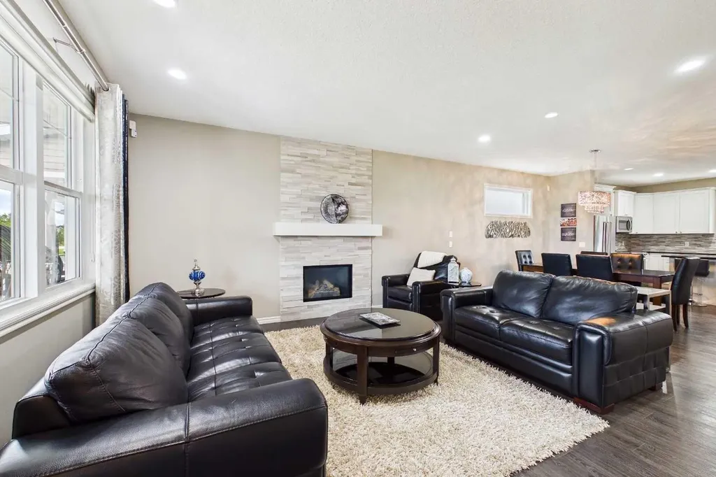 83 Redstone Gardens NE Calgary AB T3N 0J8