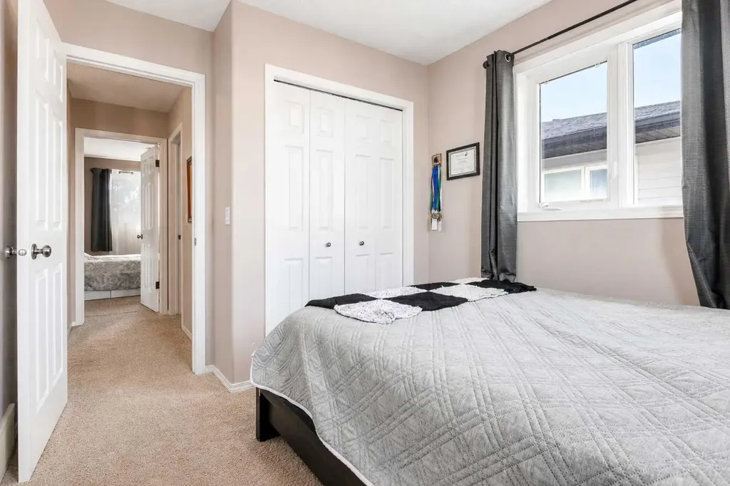 312 17 Street E Brooks AB T1R 1R2
