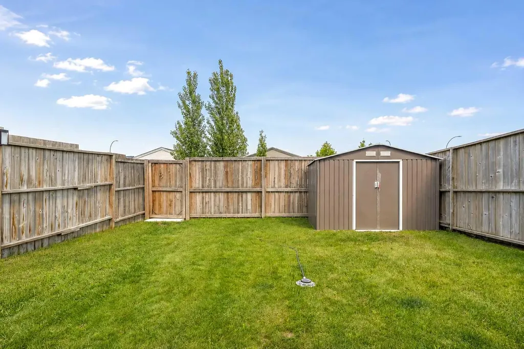 312 17 Street E Brooks AB T1R 1R2