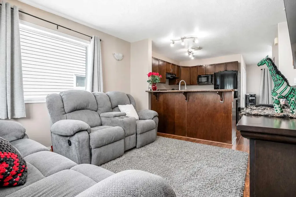 312 17 Street E Brooks AB T1R 1R2