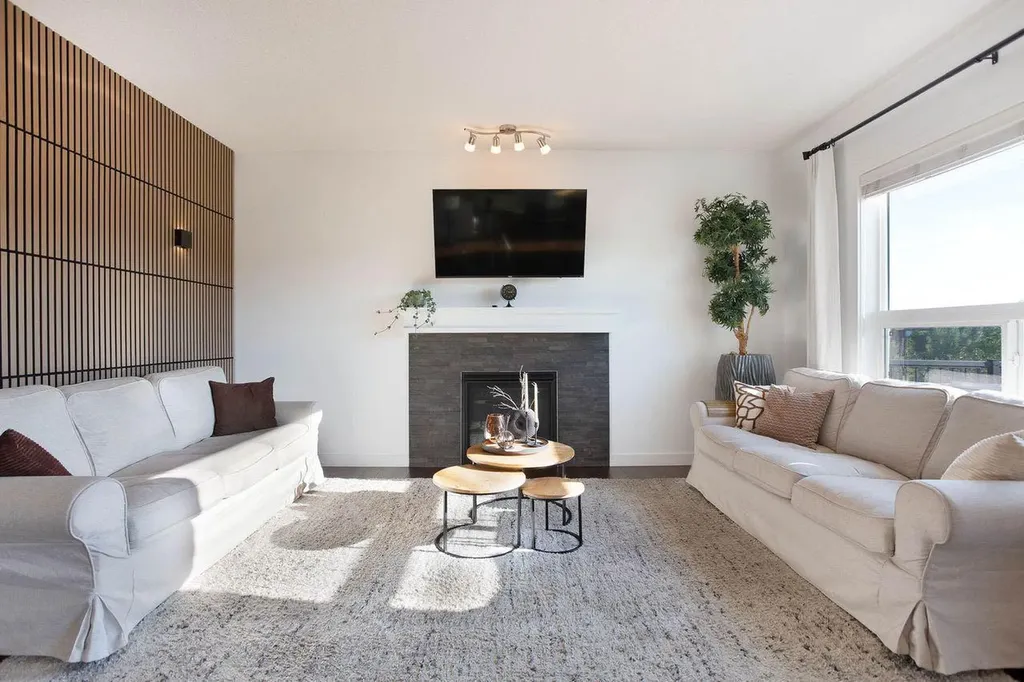 213 Kingsmere Cove SE Airdrie AB T4A 0S1