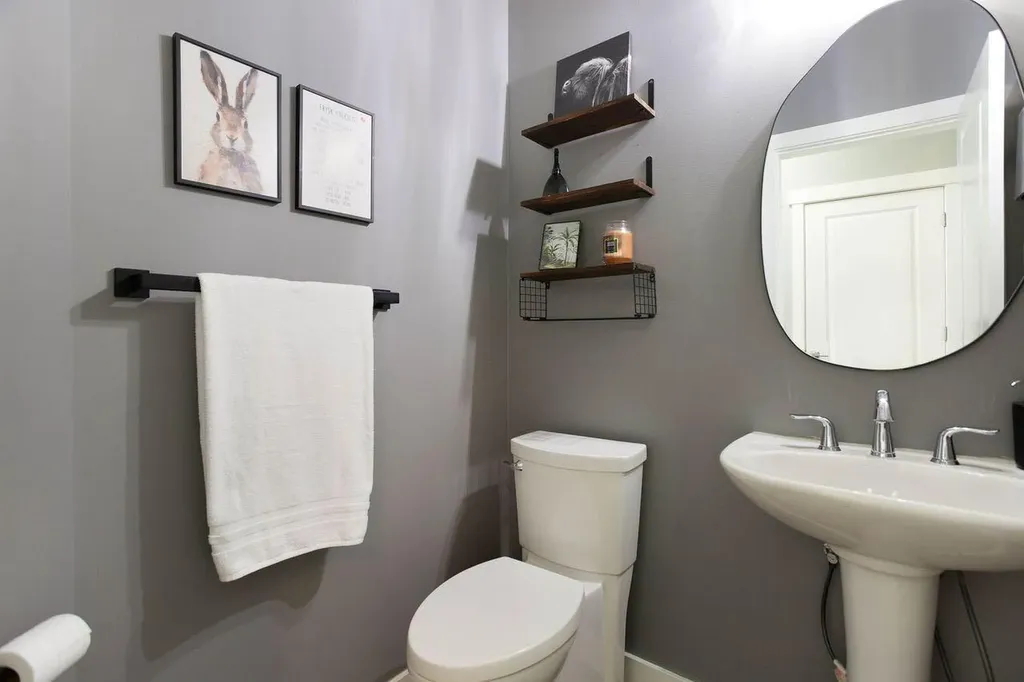 213 Kingsmere Cove SE Airdrie AB T4A 0S1