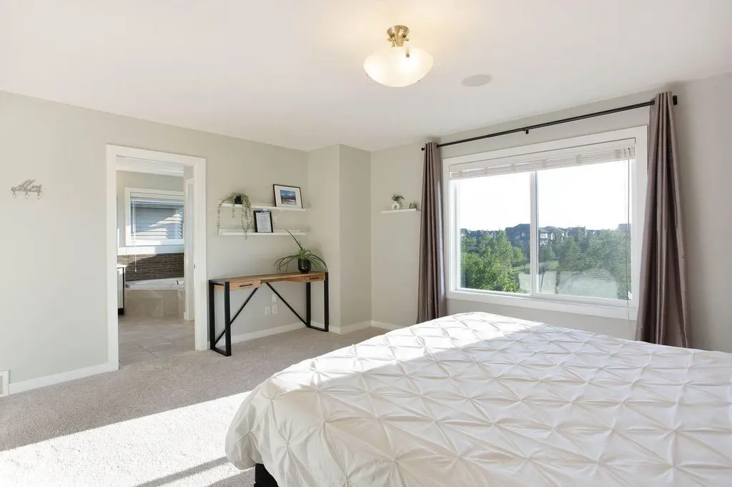 213 Kingsmere Cove SE Airdrie AB T4A 0S1