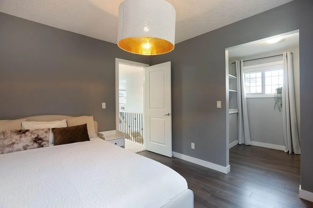 213 Kingsmere Cove SE Airdrie AB T4A 0S1