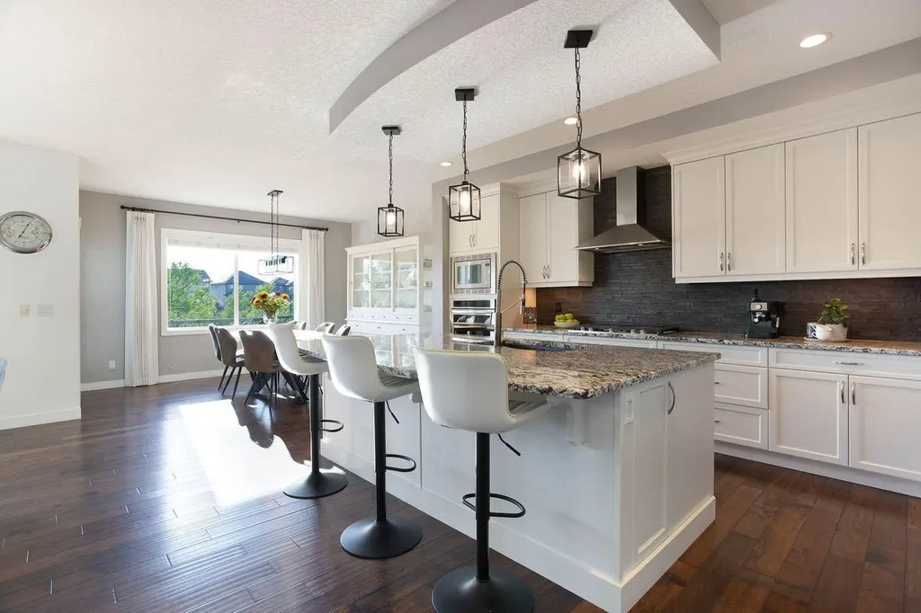 213 Kingsmere Cove SE Airdrie AB T4A 0S1