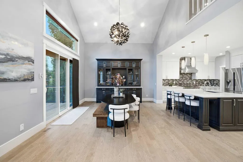 201 Stonemere Bay Chestermere AB T1X 0S1