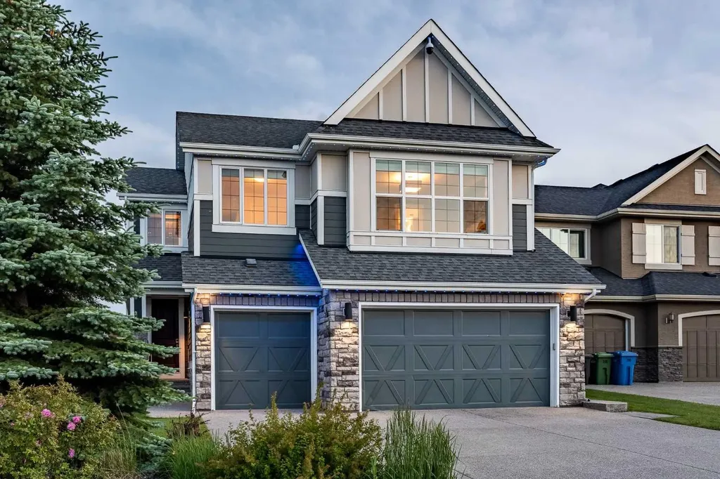 201 Stonemere Bay Chestermere AB T1X 0S1