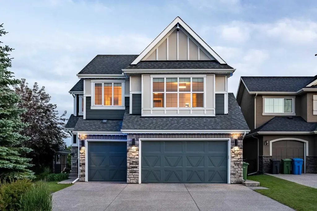 201 Stonemere Bay Chestermere AB T1X 0S1
