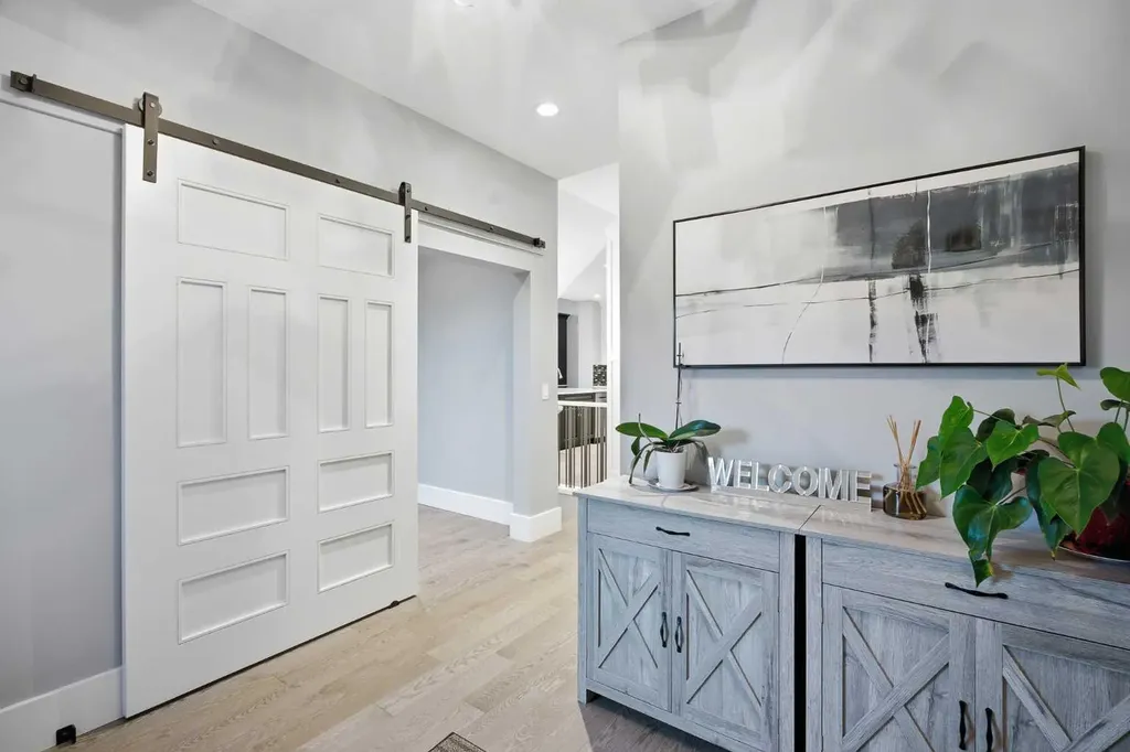 201 Stonemere Bay Chestermere AB T1X 0S1